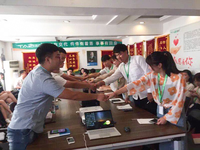 塔孜丨第一屆辯論賽——唇槍舌戰(zhàn)，言思角逐，巔峰對(duì)決！